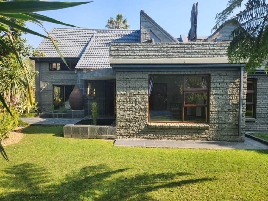 5 Bedroom Property for Sale in Fernridge Western Cape